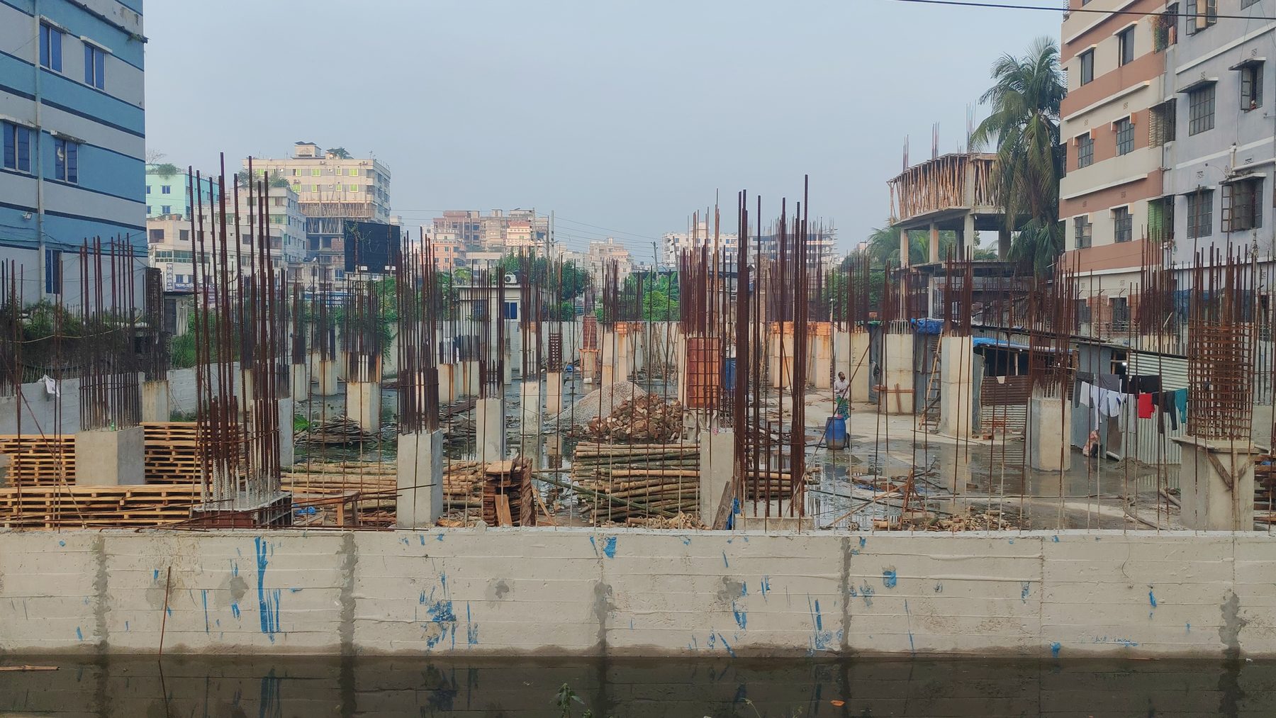 সাইটের সামনের দিক